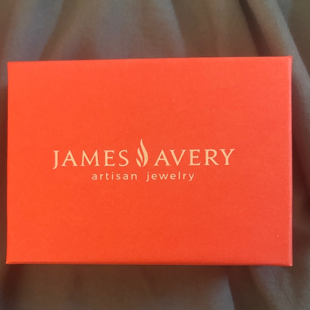 Jewelry James Avery retired XOXO sterling silver charm xoxo with box and bag - Picture 2 of 8